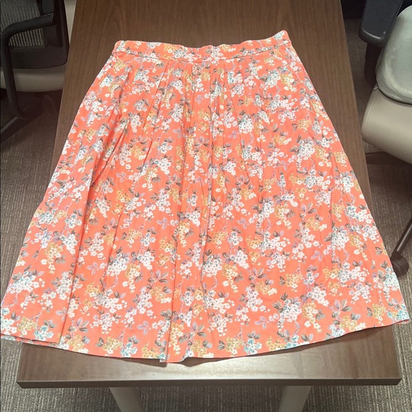🌸 J.Crew Size 6 Liberty Fabric Coral Floral Skirt – 100% Cotton, EUC - Picture 1 of 8